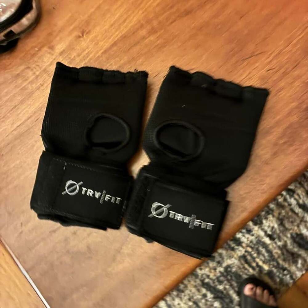 TRVFIT Gel Inner Gloves Quick Wraps With Wrist Support - Picture 1 of 2